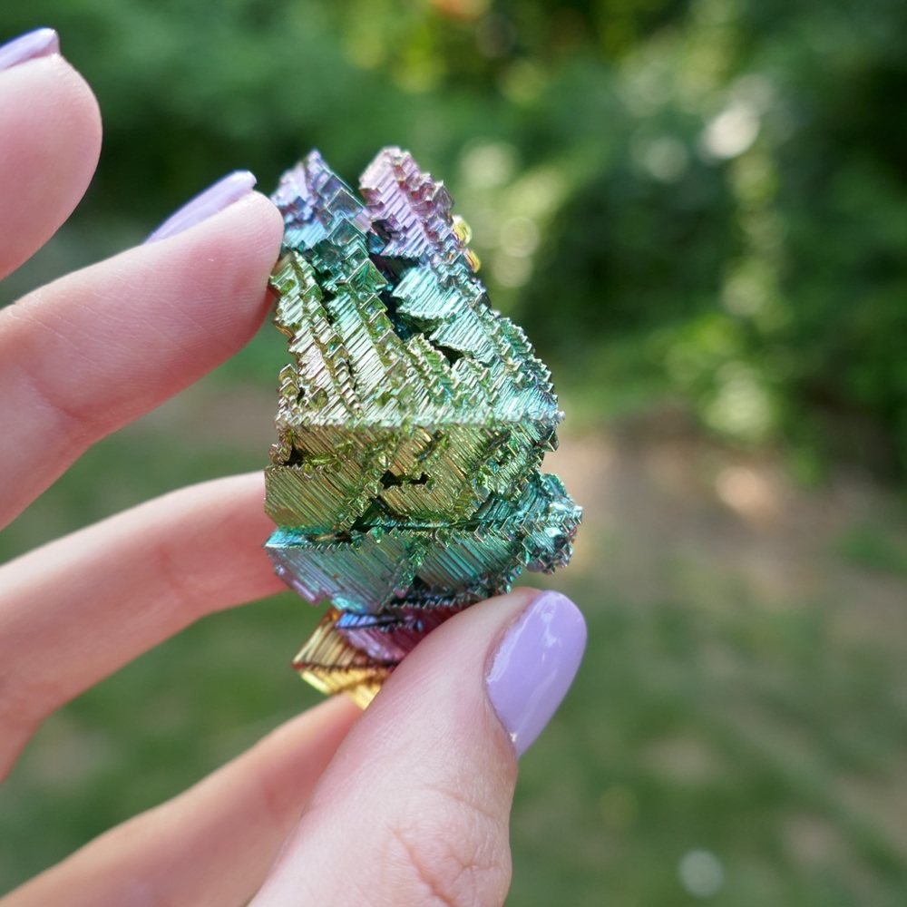 Bismuth Crystal - Picture 2 of 7